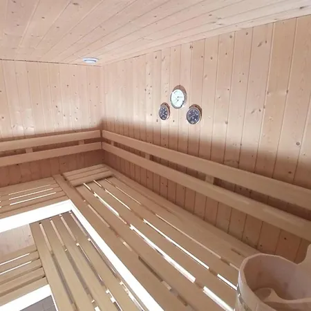 Dom wakacyjny Maliet Pany